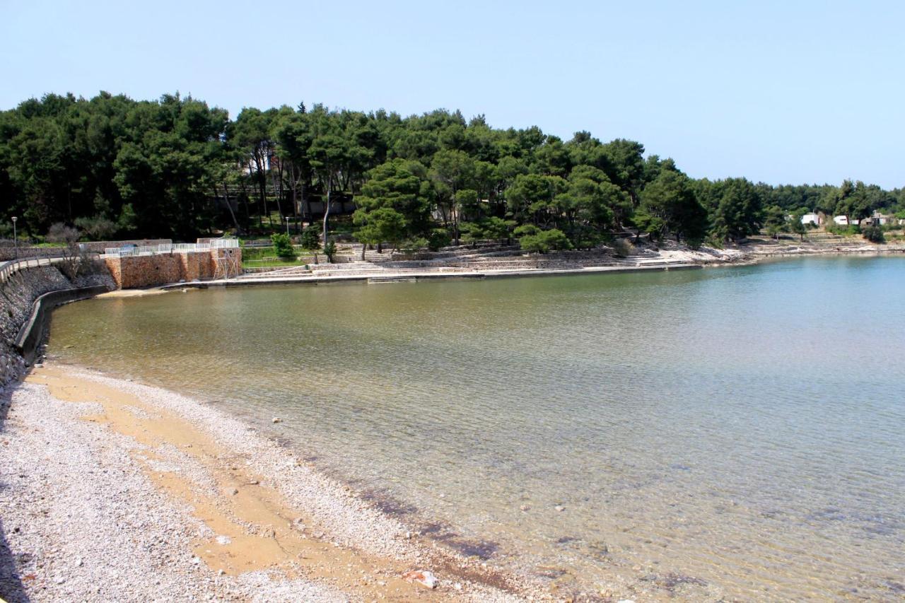 Apartments By The Sea Jelsa, Hvar - 11319 Jelsa  Dış mekan fotoğraf